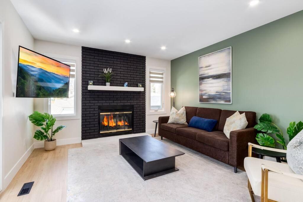 Pet Friendly & Accessible, 4 Beds YYC Exterior foto